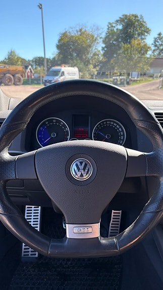 Volkswagen Golf V 12 of 15