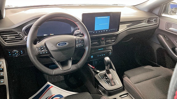 Ford Focus 4 of 9