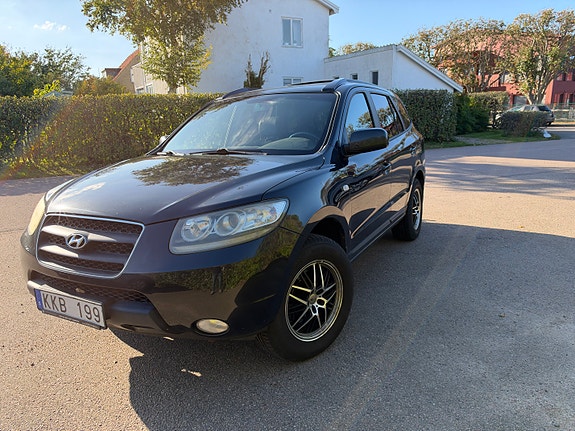 Hyundai Santa Fe 4 of 16