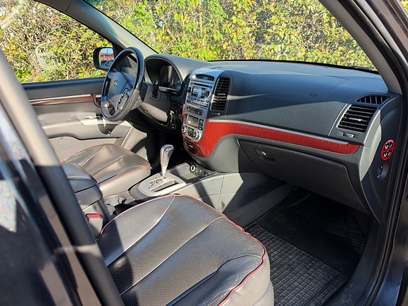 Hyundai Santa Fe 11 of 16
