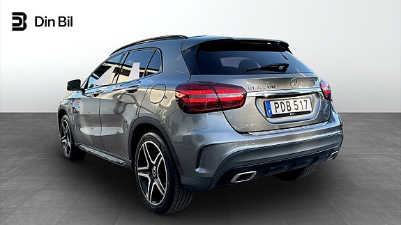 Mercedes-Benz GLA200 3 of 13
