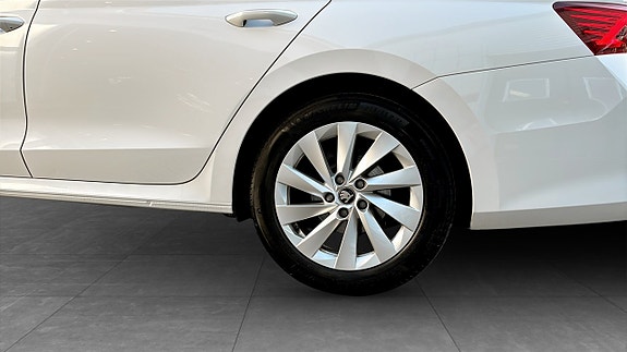 Skoda Octavia 6 of 13