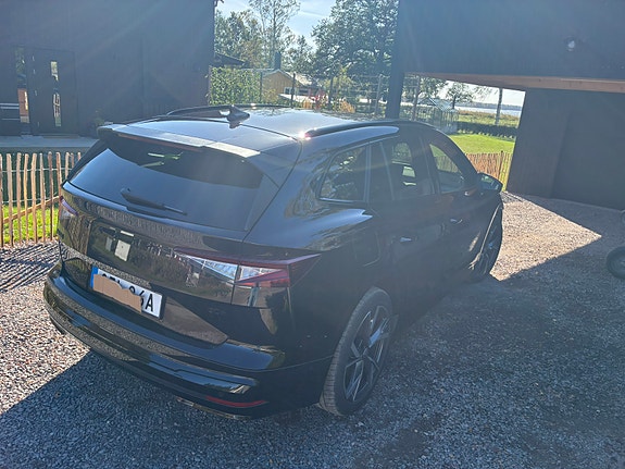 Skoda Enyaq 3 of 7