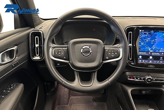 Volvo EX40 10 of 28