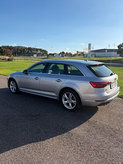 Audi A4 3 of 10