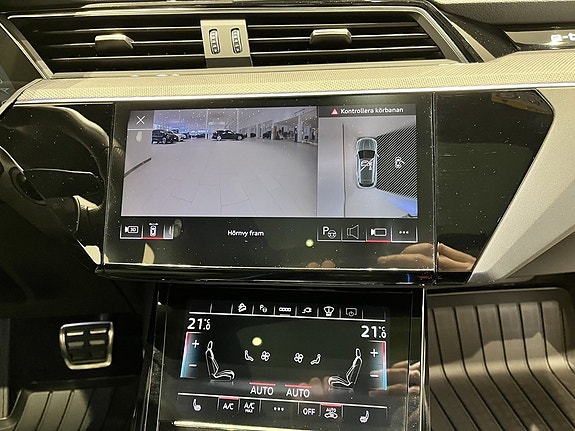 Audi Q8 e-tron 15 of 18