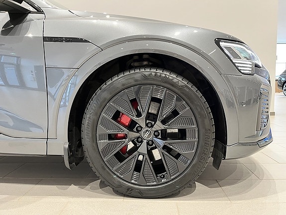 Audi Q8 e-tron 18 of 18