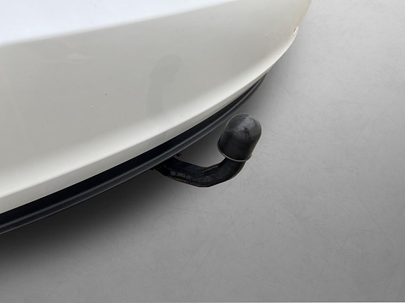Tesla Model 3 9 of 30