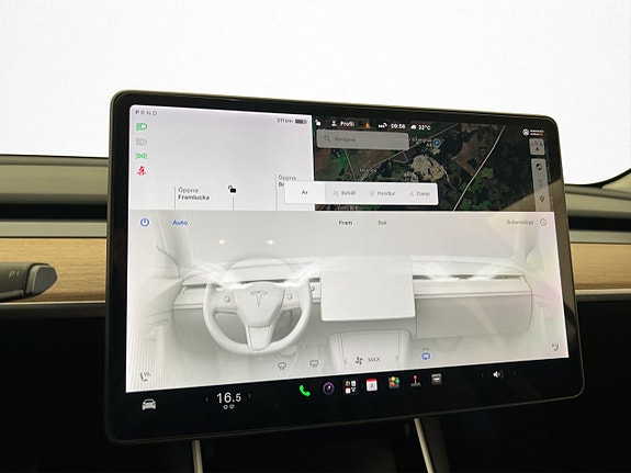 Tesla Model 3 20 of 30