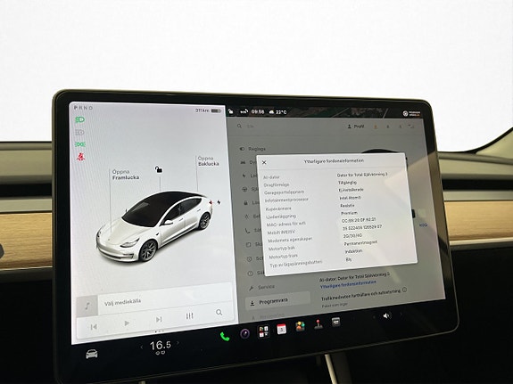 Tesla Model 3 30 of 30