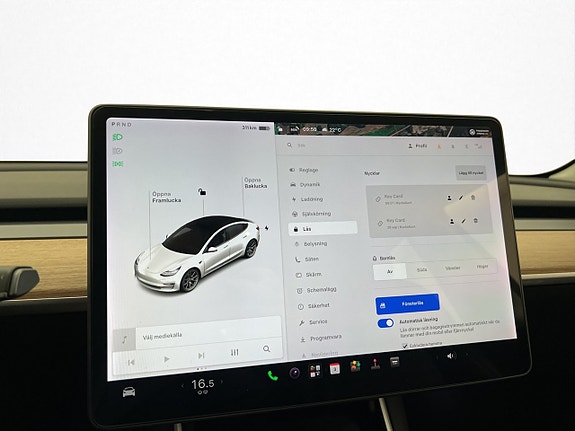 Tesla Model 3 25 of 30