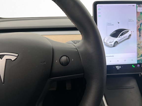 Tesla Model 3 17 of 30