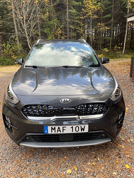 Kia Niro 2 of 12