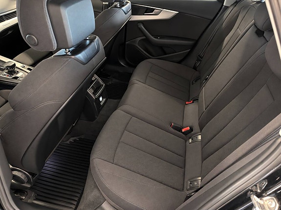 Audi A4 11 of 25
