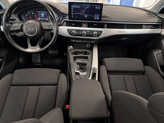 Audi A4 8 of 25