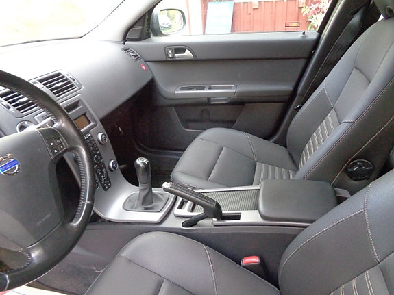 Volvo V50 24 of 30