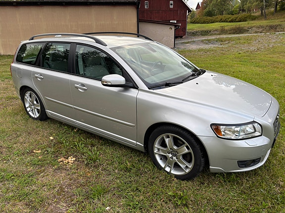 Volvo V50 5 of 16