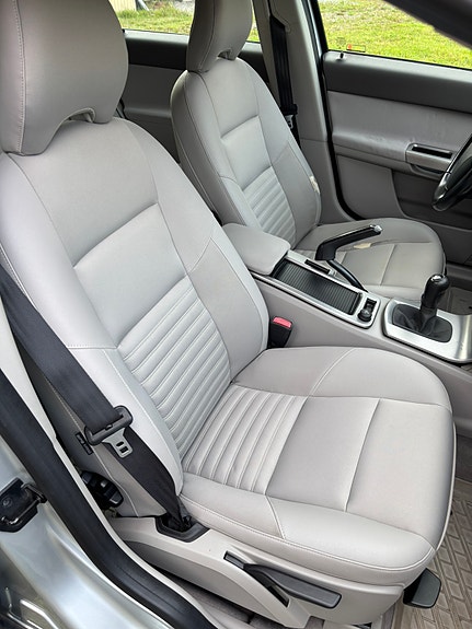 Volvo V50 12 of 16