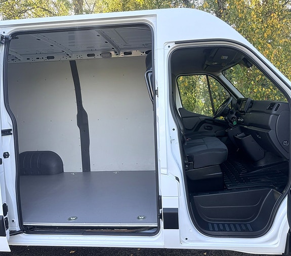 Nissan Interstar 6 of 22