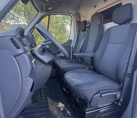 Nissan Interstar 10 of 22