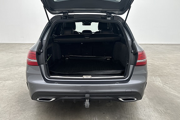 Mercedes-Benz C220 3 of 14
