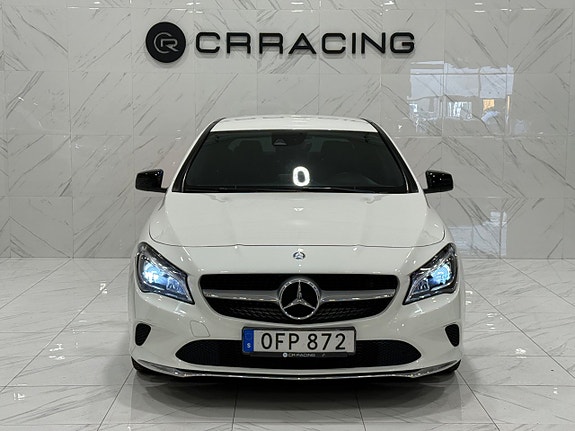 Mercedes-Benz CLA200 2 of 18