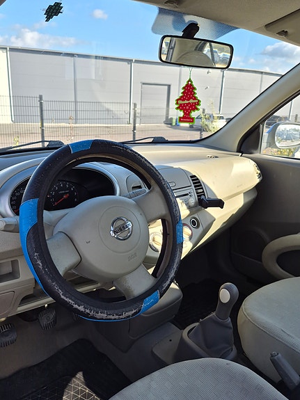 Nissan Micra 5 of 5