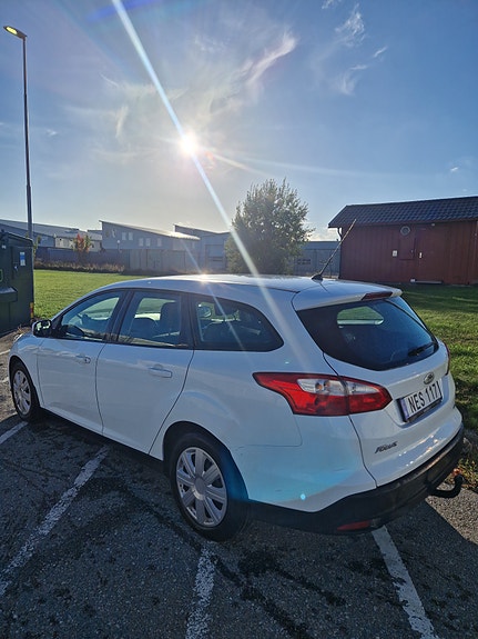 Ford Focus 3 of 10