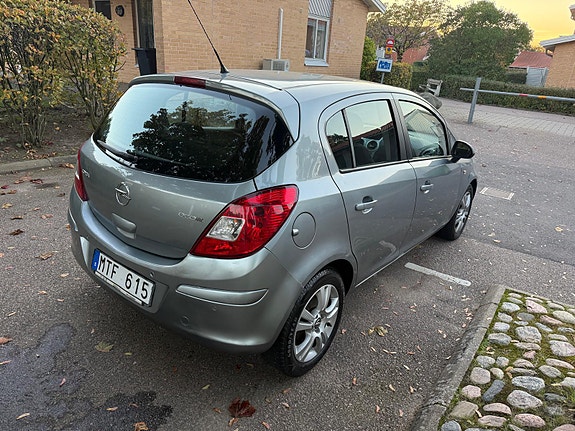 Opel Corsa 6 of 9