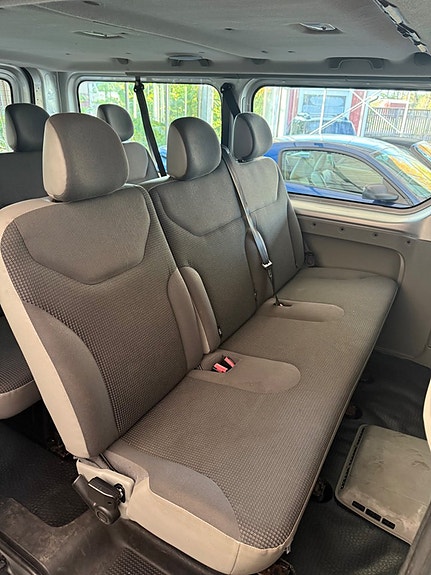 Opel Vivaro 6 of 14