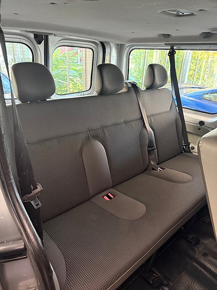 Opel Vivaro 7 of 14