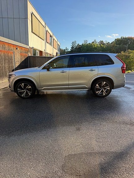 Volvo XC90 10 of 11