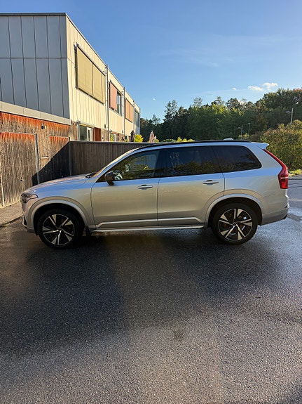 Volvo XC90 3 of 11