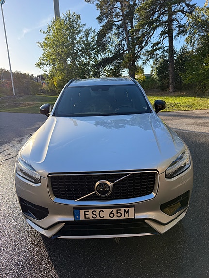 Volvo XC90 9 of 11