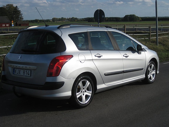 Peugeot 308 SW 3 of 14
