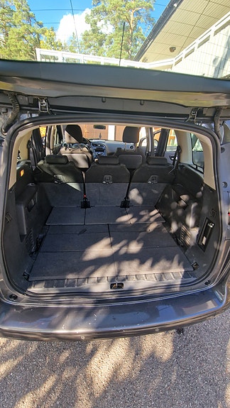 Peugeot 5008 12 of 12