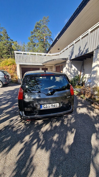 Peugeot 5008 4 of 12