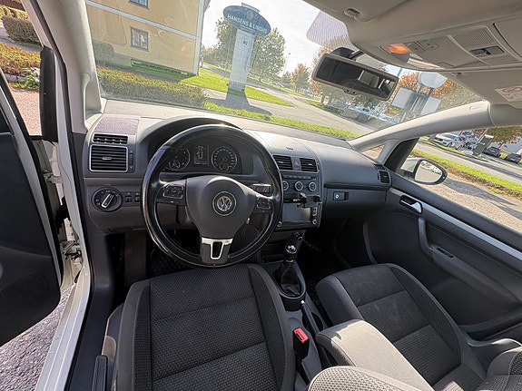 Volkswagen Touran 10 of 10