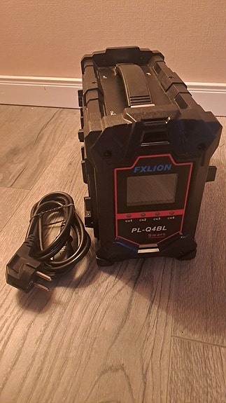 Product image 1 of 4