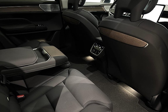 Volvo ES90 9 of 22