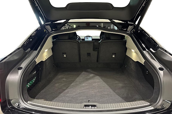Volvo ES90 12 of 22