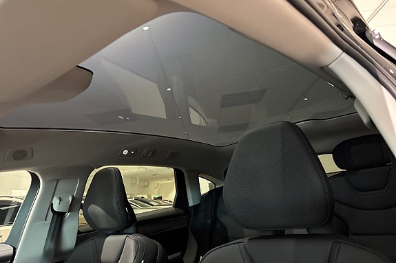 Volvo ES90 19 of 22