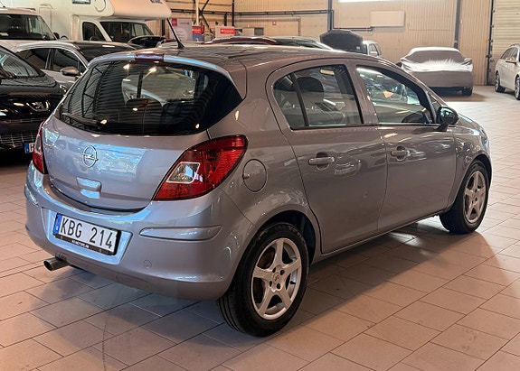 Opel Corsa 3 of 9