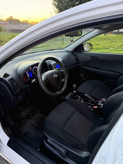 Hyundai i30 7 of 13