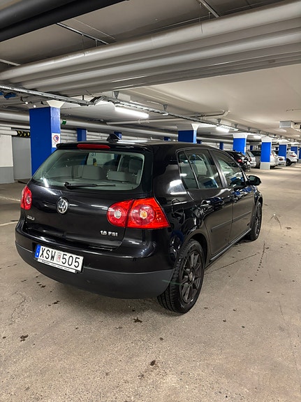 Volkswagen Golf V 10 of 14