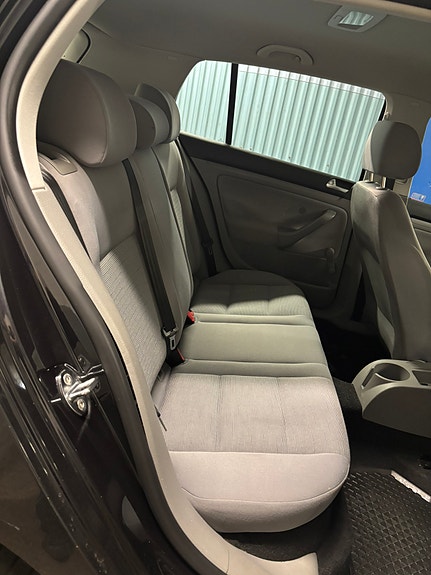 Volkswagen Golf V 12 of 14