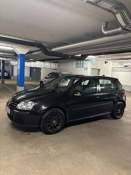 Volkswagen Golf V 8 of 14