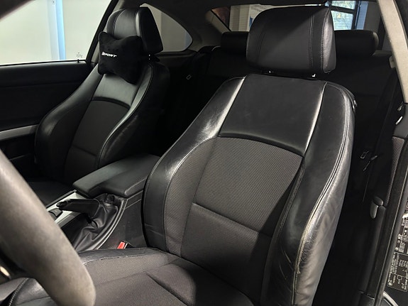 BMW 335i 25 of 30