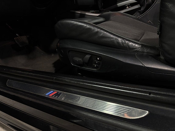 BMW 335i 19 of 30
