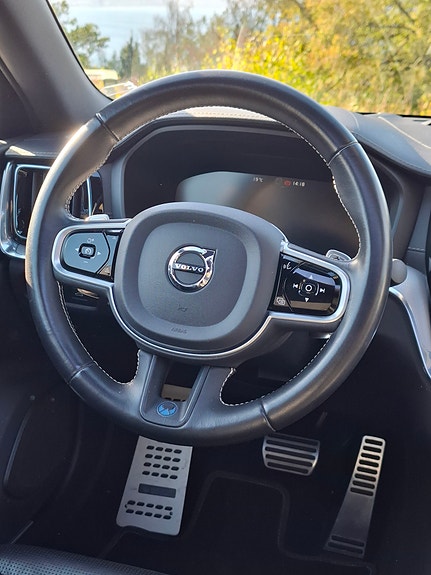 Volvo S60 13 of 28